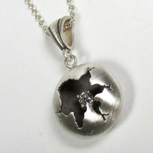 Load image into Gallery viewer, Diamond Cracked Pendant 0.10cts small size
