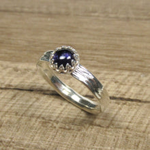Load image into Gallery viewer, Iolite tree bark ring Size 6
