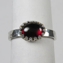 Load image into Gallery viewer, Garnet hammered finish ring size 6
