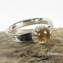 Load image into Gallery viewer, Rutilated Quartz hammered finish ring size 6
