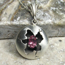 Load image into Gallery viewer, Pink Tourmaline Cracked Pendant 0.50ct medium size
