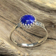 Load image into Gallery viewer, Lapis Rose-cut hammered ring size 6
